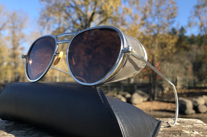 Sunglasses closed sides best sale