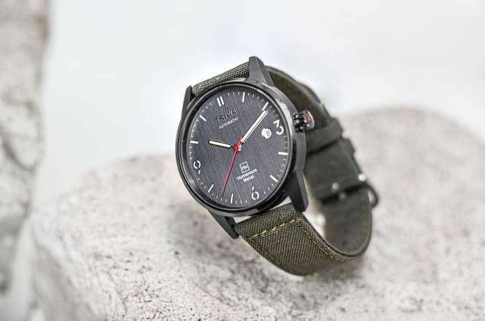 Humanium metal watch online