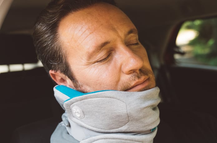 The First Fully Adjustable Travel Pillow Indiegogo