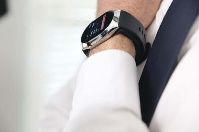 YHE BP Doctor Wearable Blood Pressure Smartwatch Indiegogo