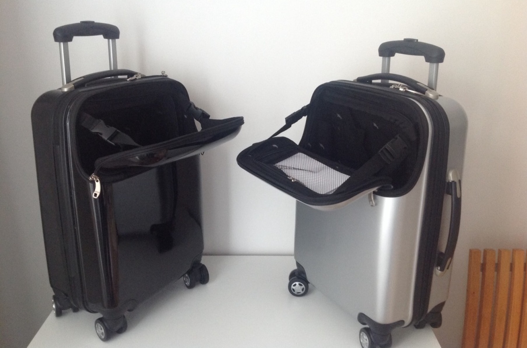 Top loading store luggage