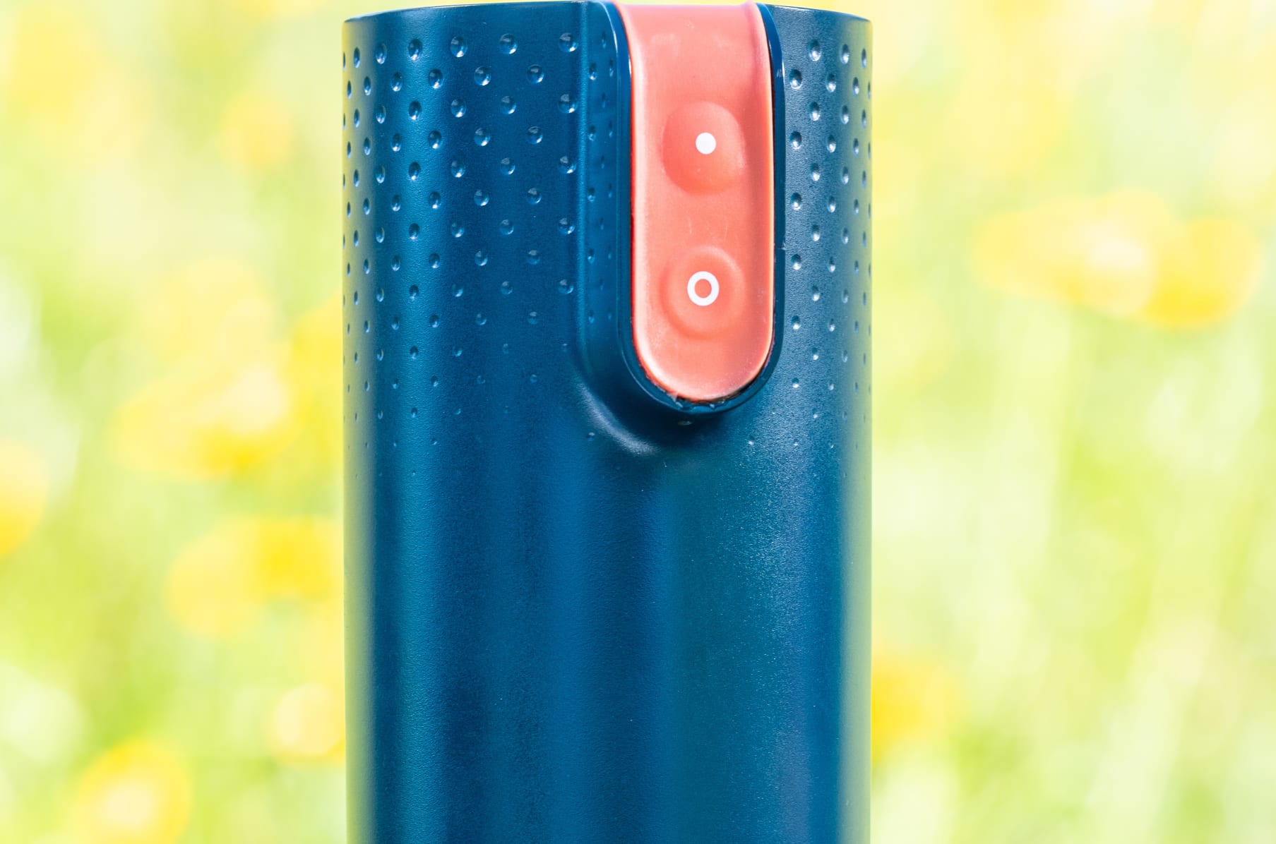 Kimos Is The World's First Self-heating Thermos That Boils Water In Just 3  Minutes