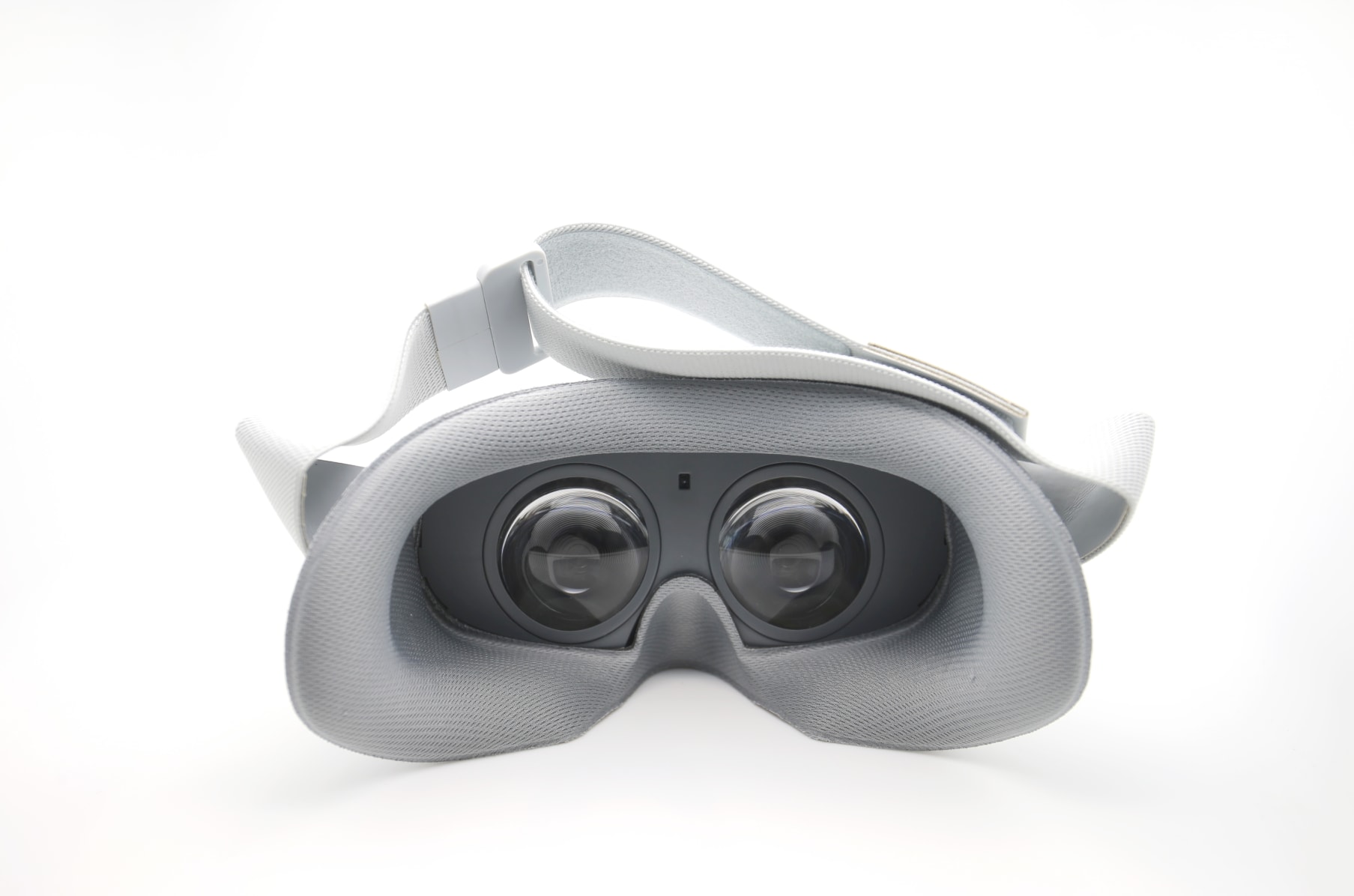 Pvr iris standalone clearance virtual reality headset
