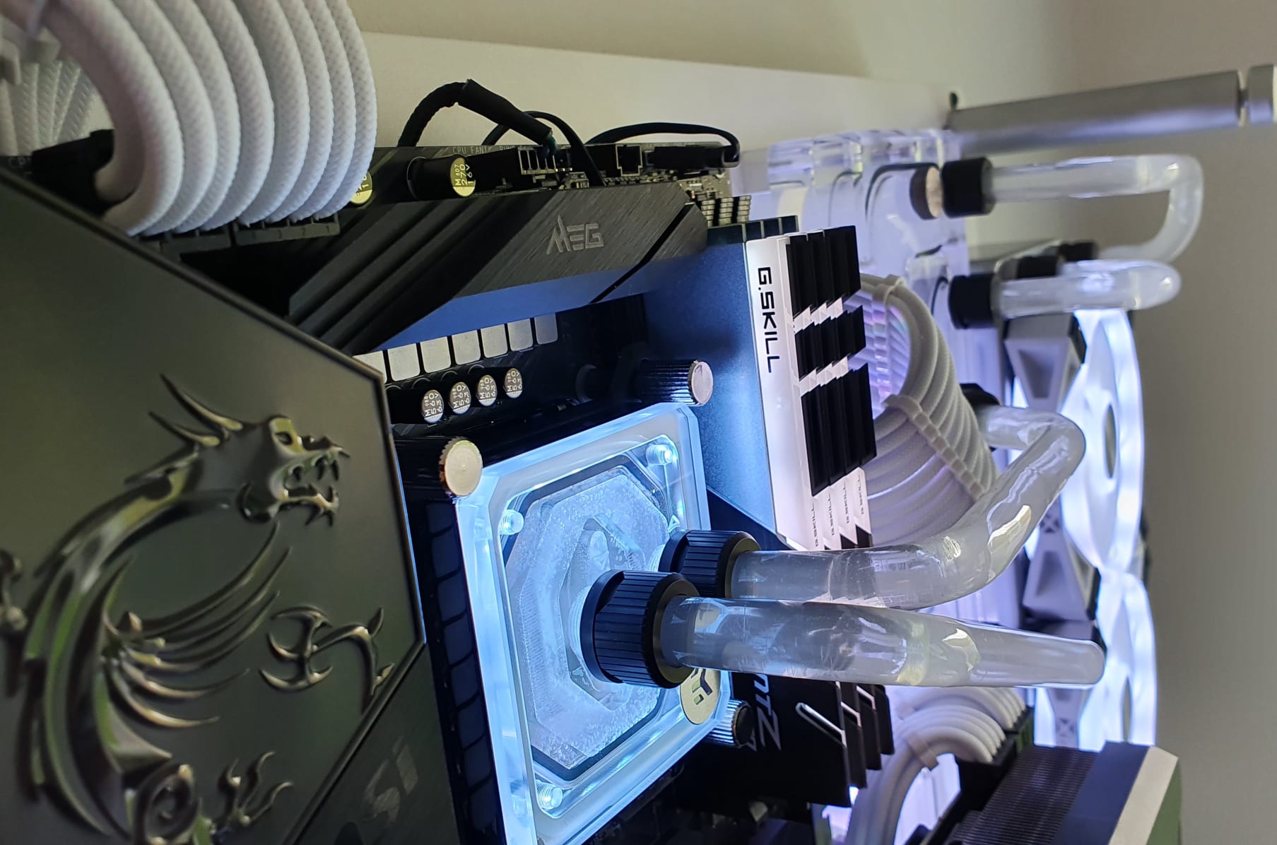 Worlds most beautiful wall mounted PC chassis | Indiegogo