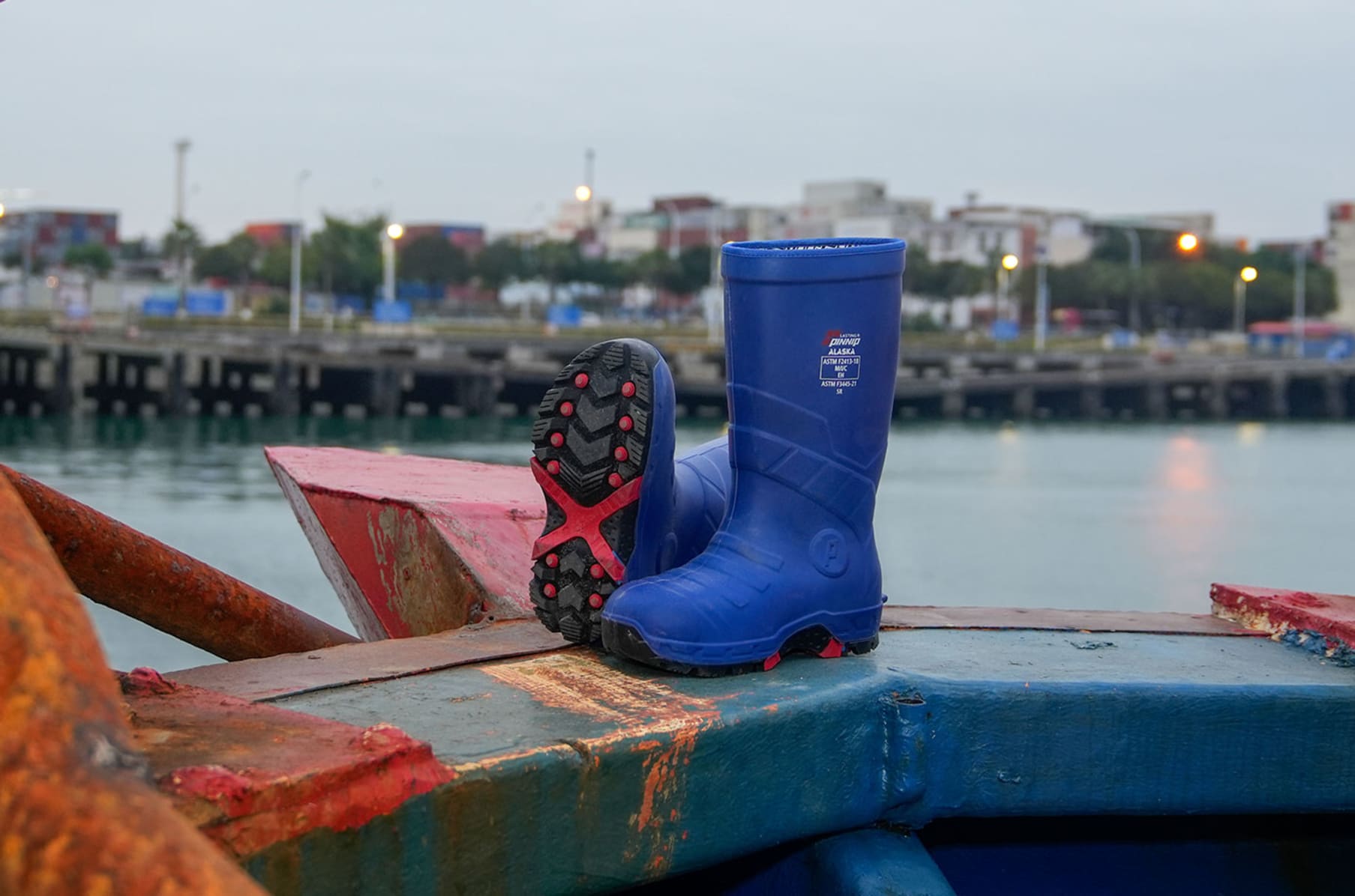 Alaskan top rain boots