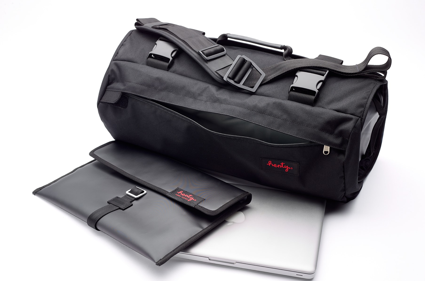 Henty hanger clearance