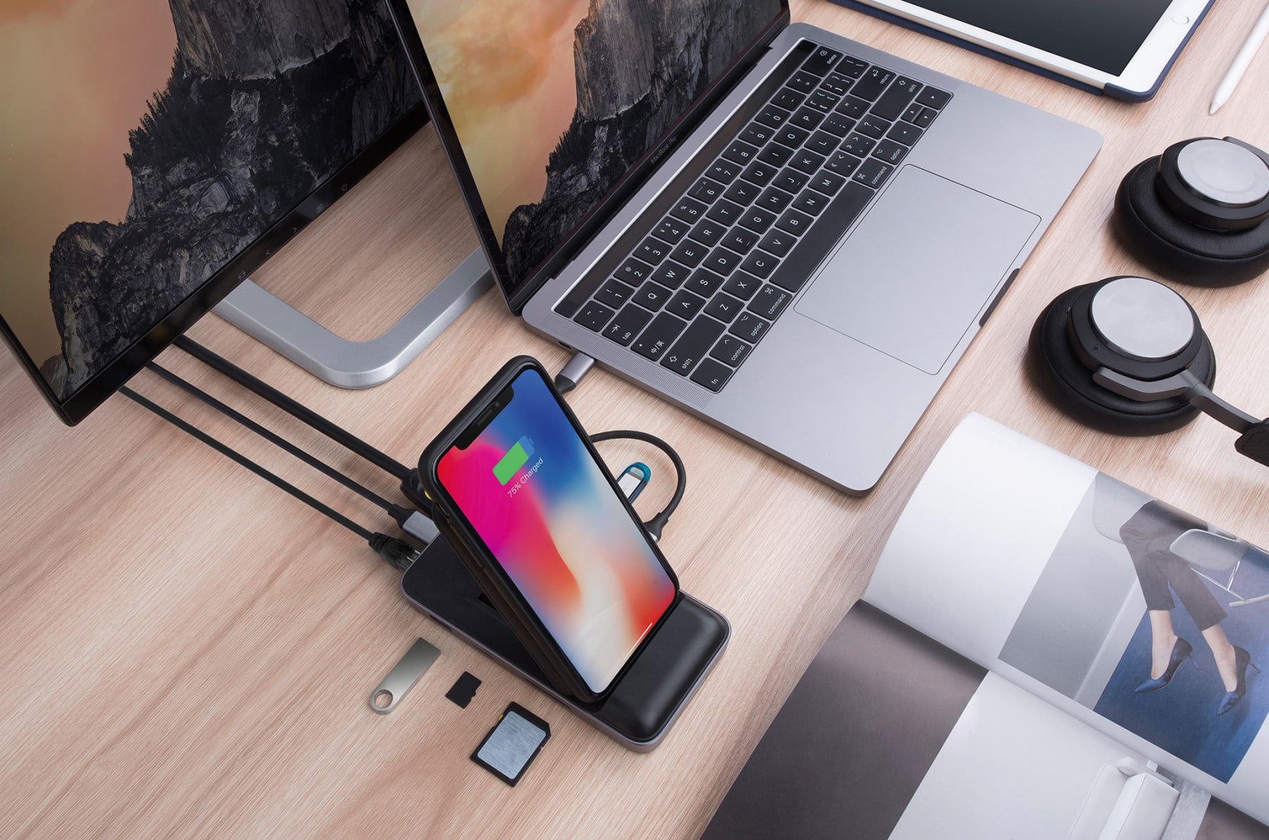 Hyperdrive 7 5w Qi Wireless Charger Usb C Hub Indiegogo