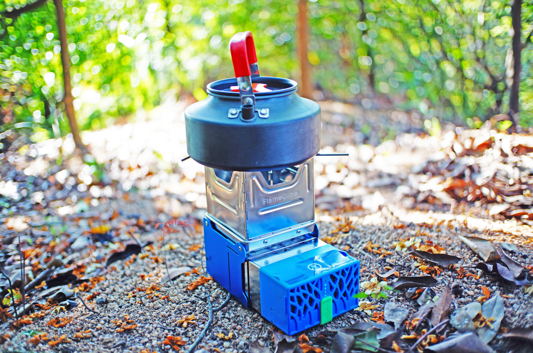 Top Light Weight Automatic Portable Foldable Wood Camping Stove - China  stoves and camping stove mini price