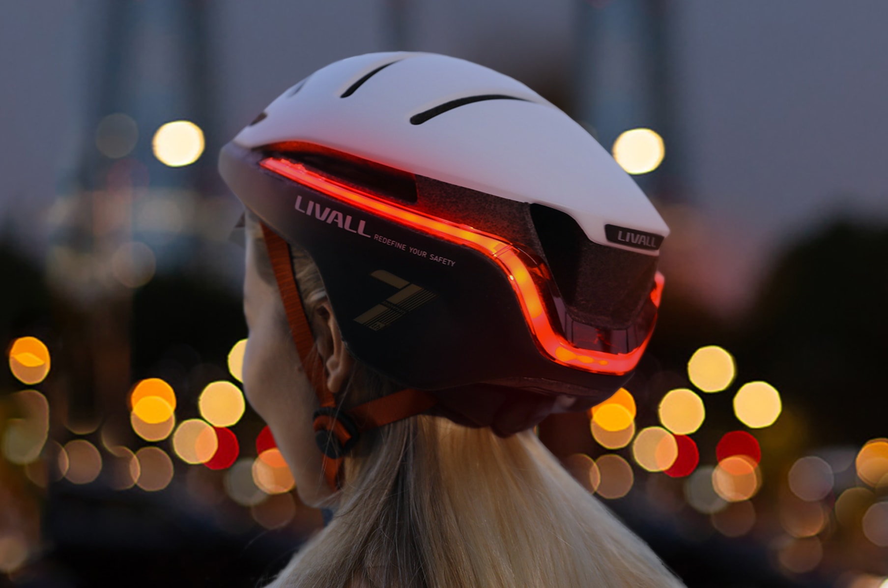 Smart helmet livall best sale