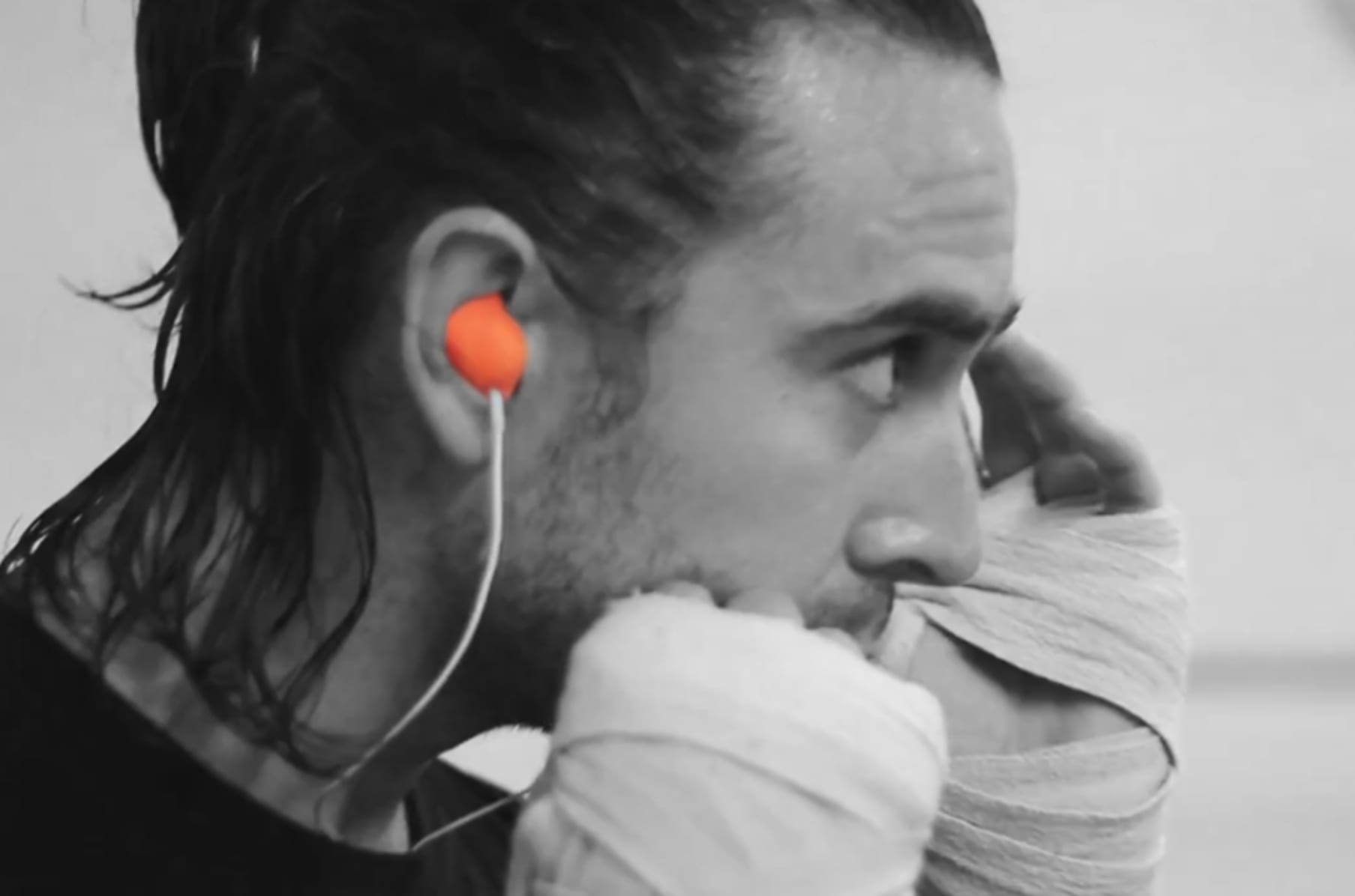 Earcandi Custom sports earphones earplugs that never fall out