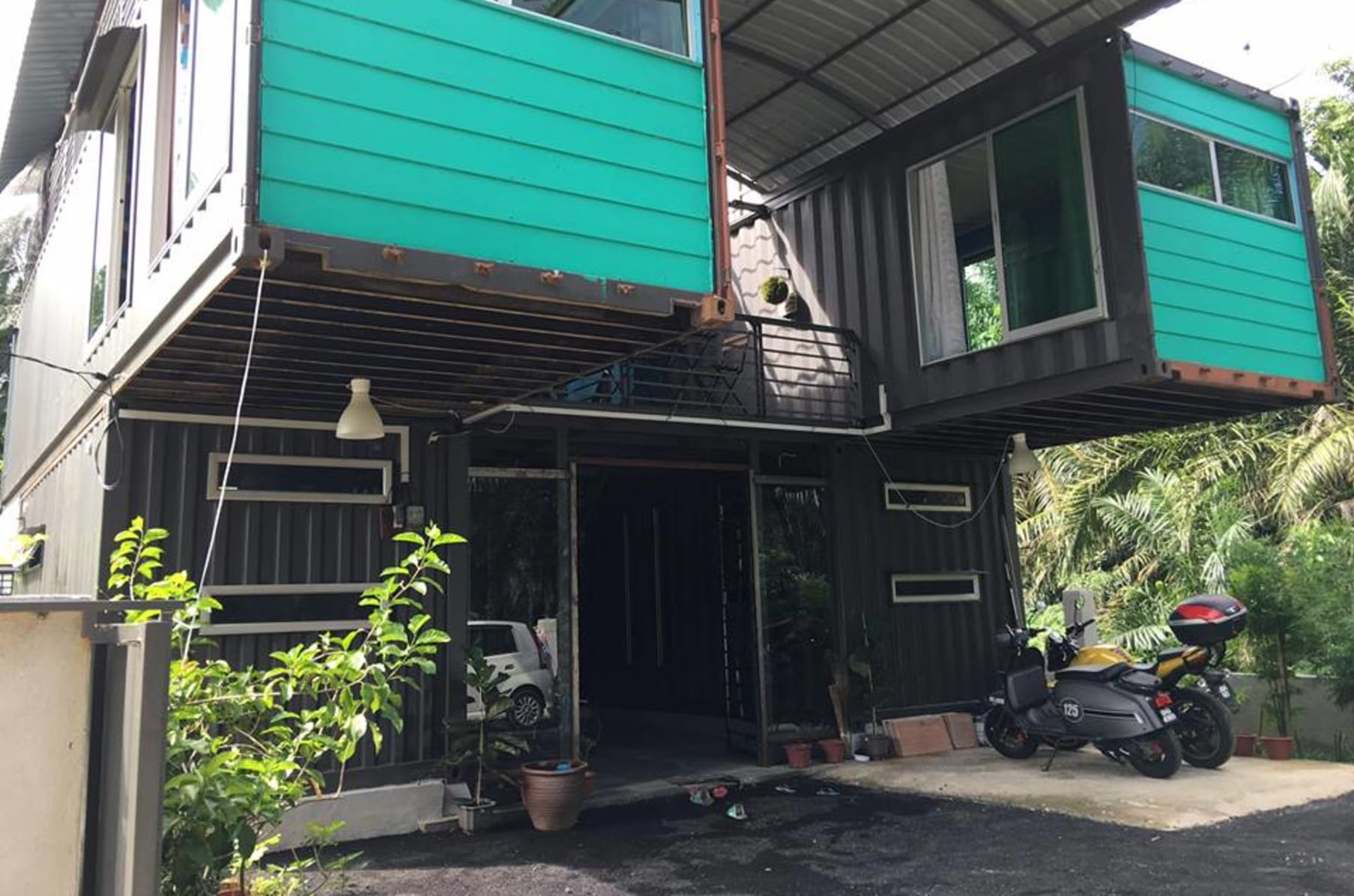 Tube At Rumah Kontena Indiegogo