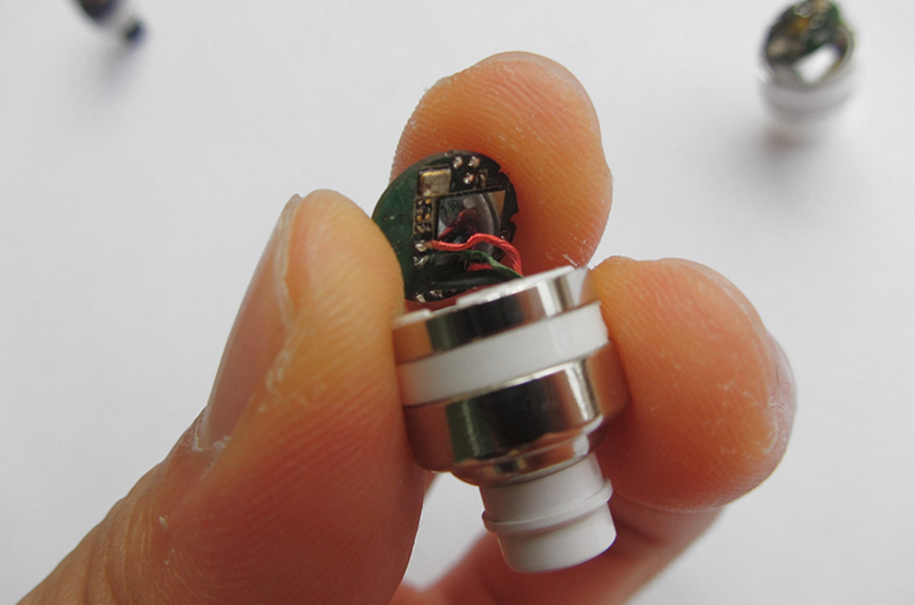 Smallest in ear bluetooth cheap
