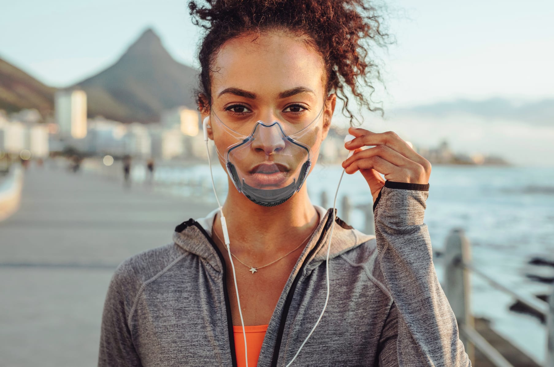 Leaf Mask World S First Fda Uv C N99 Clear Mask Indiegogo