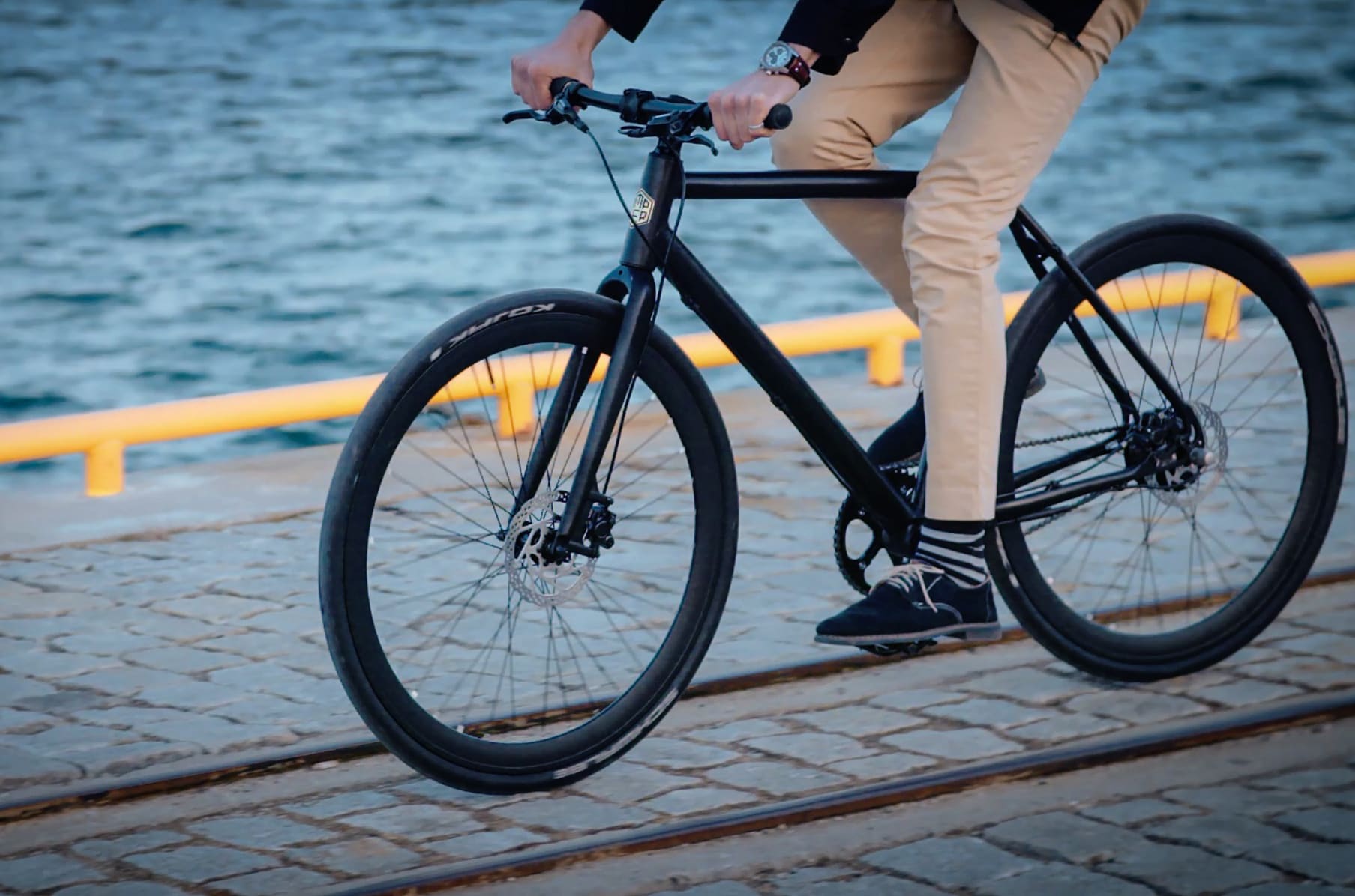 Ampler Smart Electric Bike for the Urban Commuter