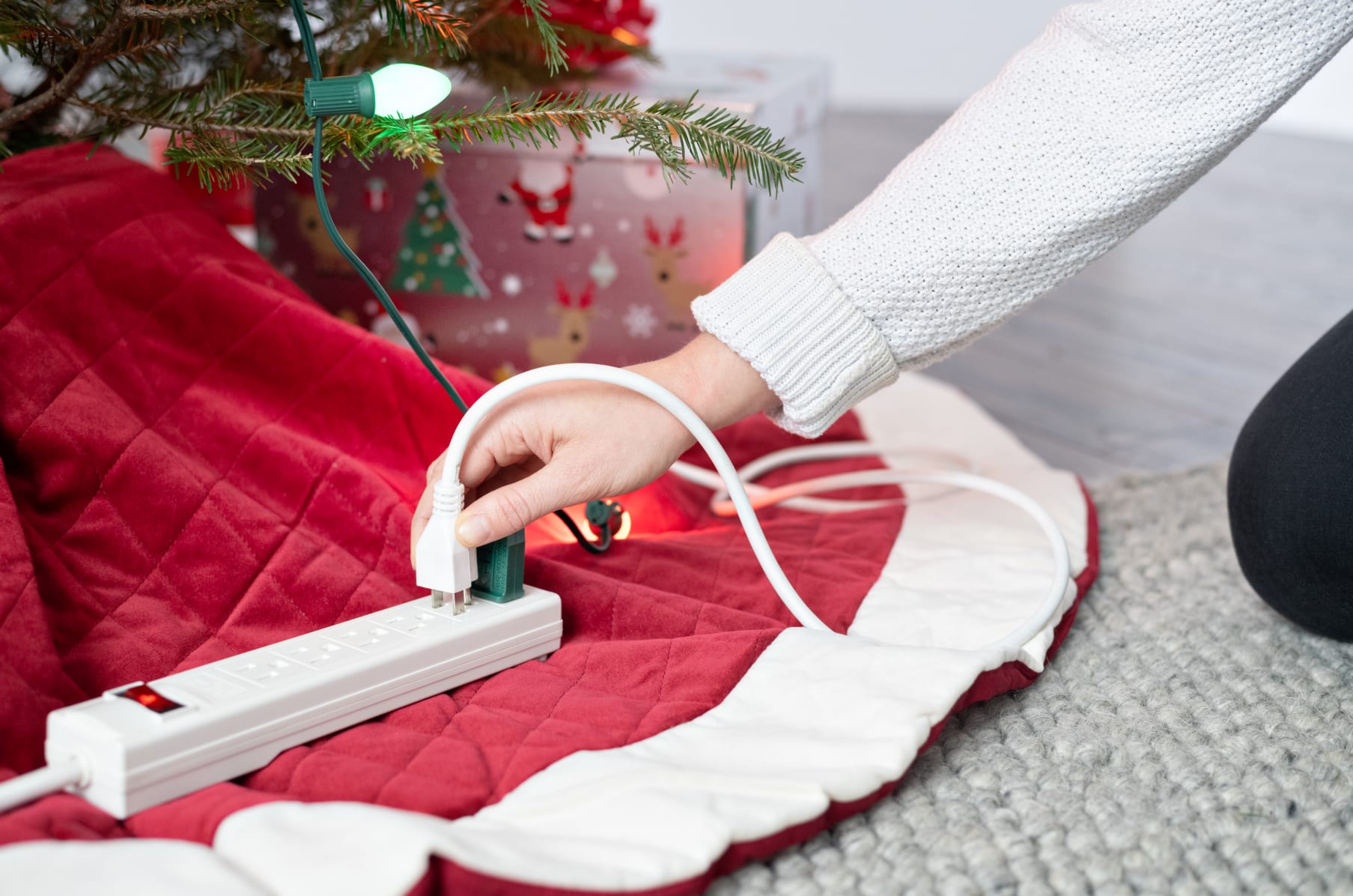 Hohohoh2o Ez Christmas Tree Watering System Indiegogo