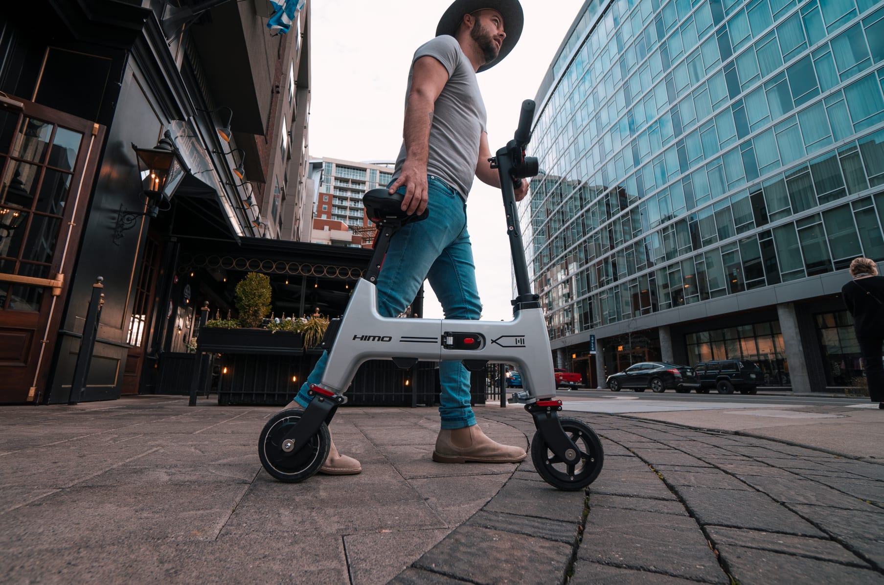 HIMO: Folding E-Bike That Goes with You 