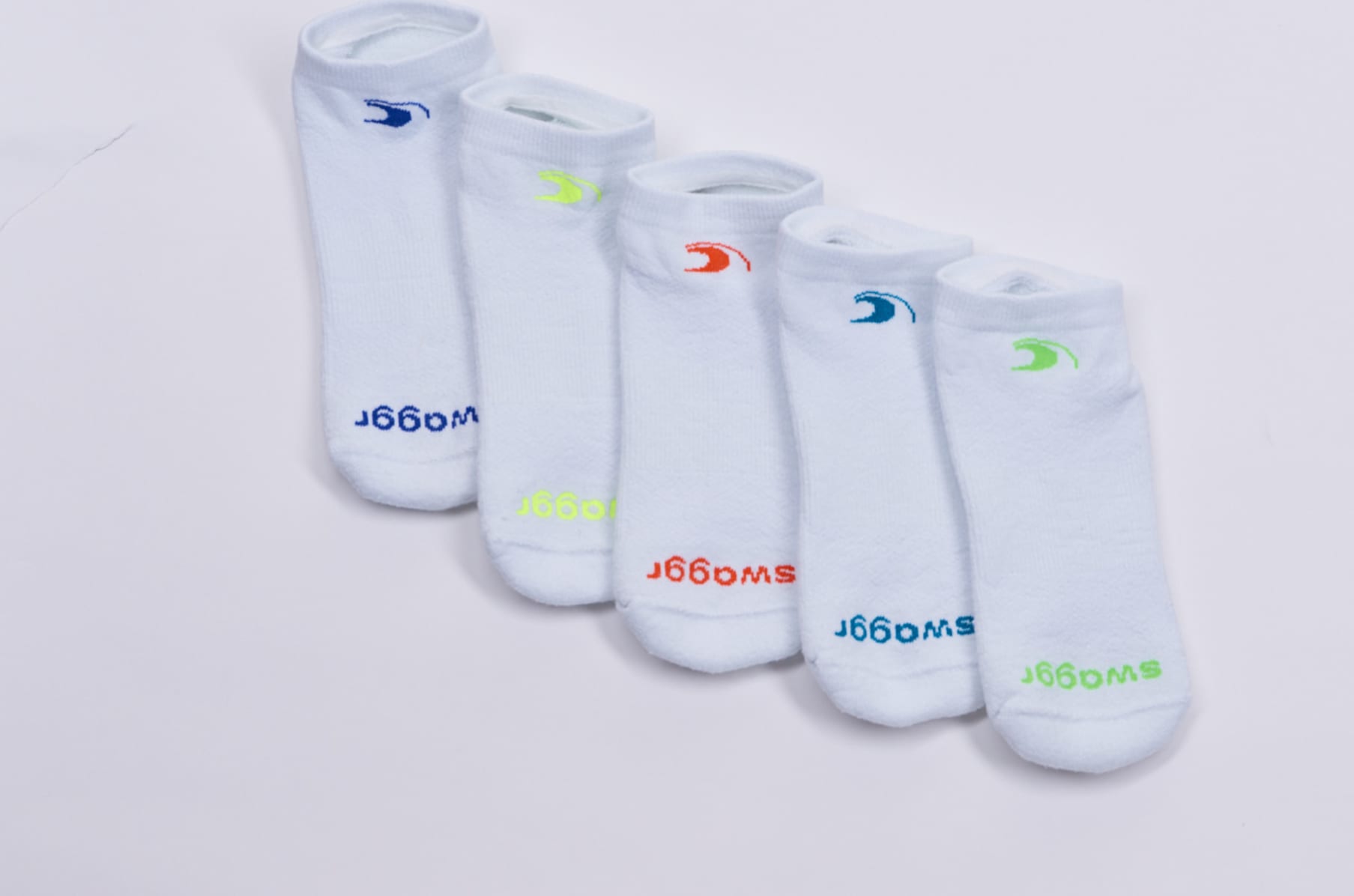 My Top 5 Favorite Eco-Friendly Water Bottles – swaggr socks