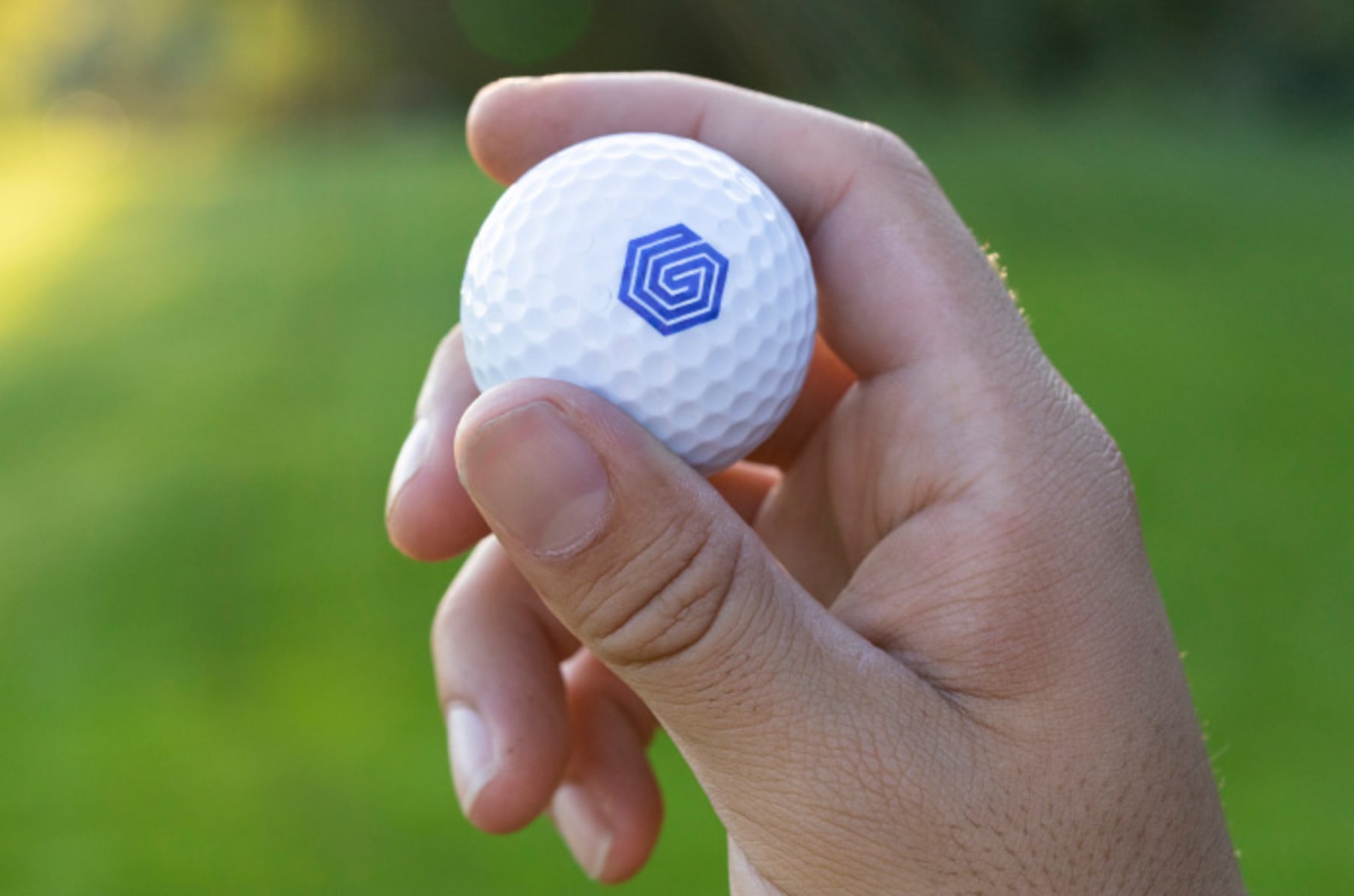 Zware vrachtwagen Methode vriendelijke groet Graff Golf: The World's First Smart Golf Ball | Indiegogo