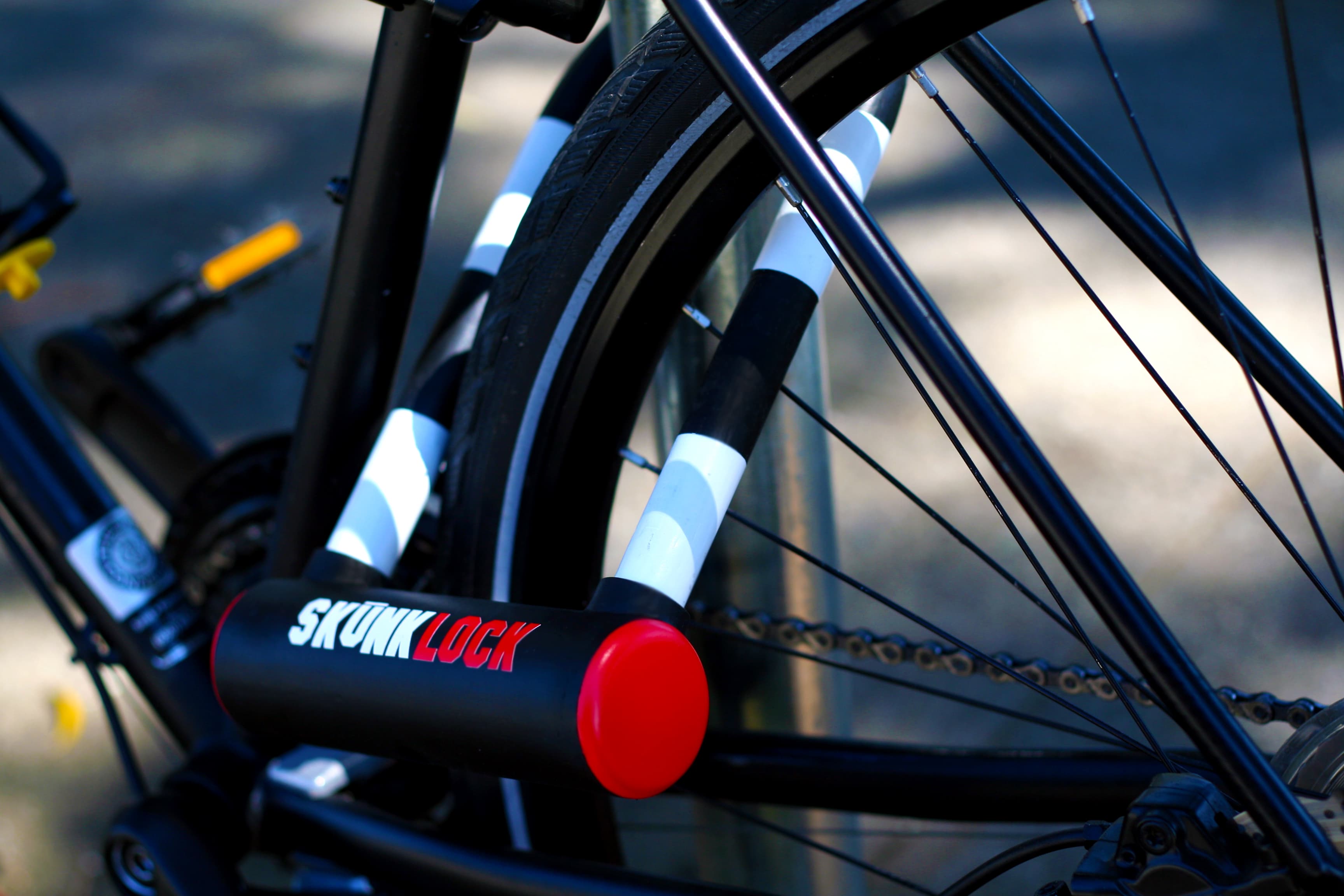 SKUNKLOCK The Lock that Fights Back. Indiegogo